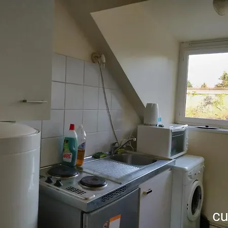 Studio 2eme Etage